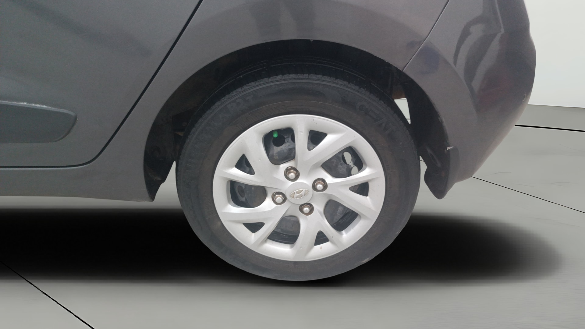 View 2020 Hyundai Grand i10 Sportz 1.2 Kappa Image 11 Used 2020 Hyundai Grand i10 Sportz 1.2 Kappa Image 11