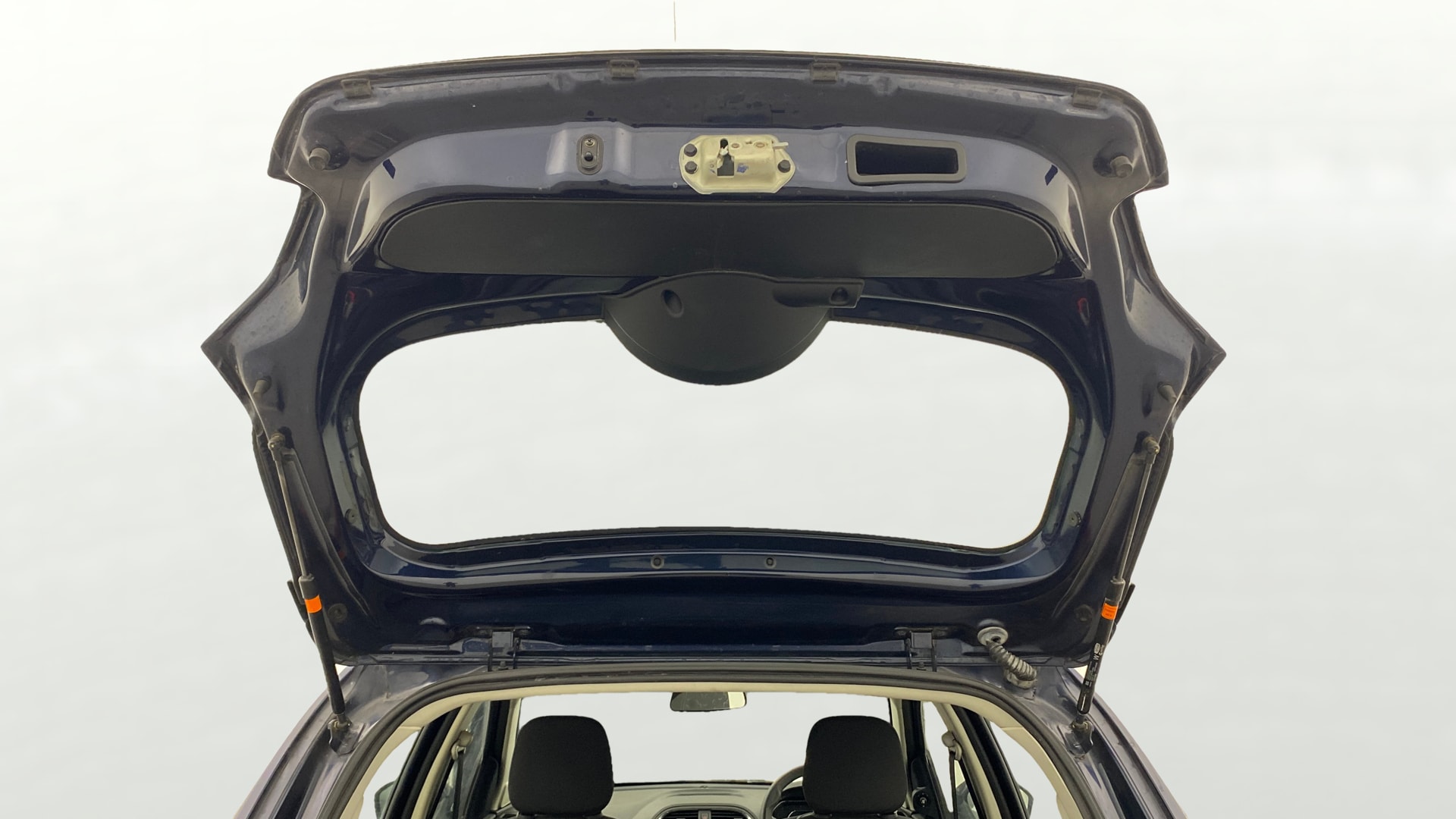 View 2022 Tata Tiago Revotorq XB Image 16 Used 2022 Tata Tiago Revotorq XB Image 16