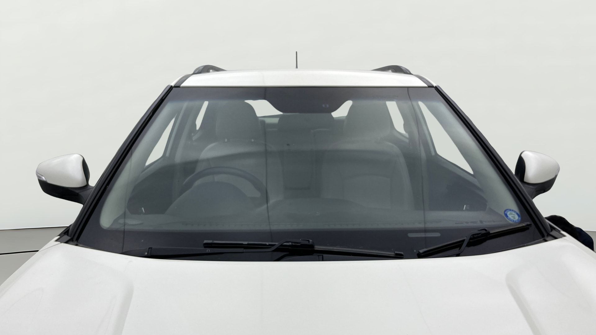 View 2020 Mahindra XUV300 W4 Petrol BS IV Image 36 Used 2020 Mahindra XUV300 W4 Petrol BS IV Image 36