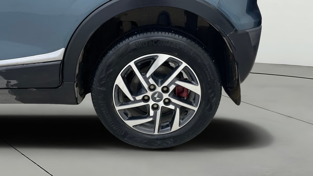 View Mahindra XUV300 Image 8 Used Mahindra XUV300 Image 8
