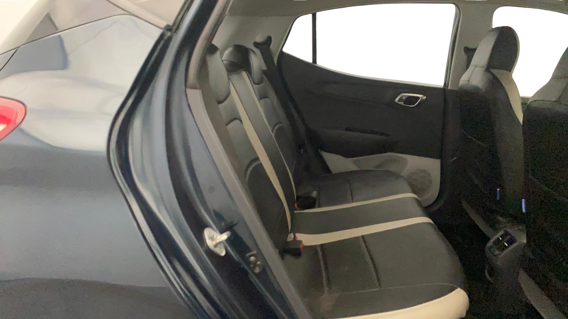 View 2022 Hyundai Grand i10 Nios Sportz Petrol Image 38 Used 2022 Hyundai Grand i10 Nios Sportz Petrol Image 38