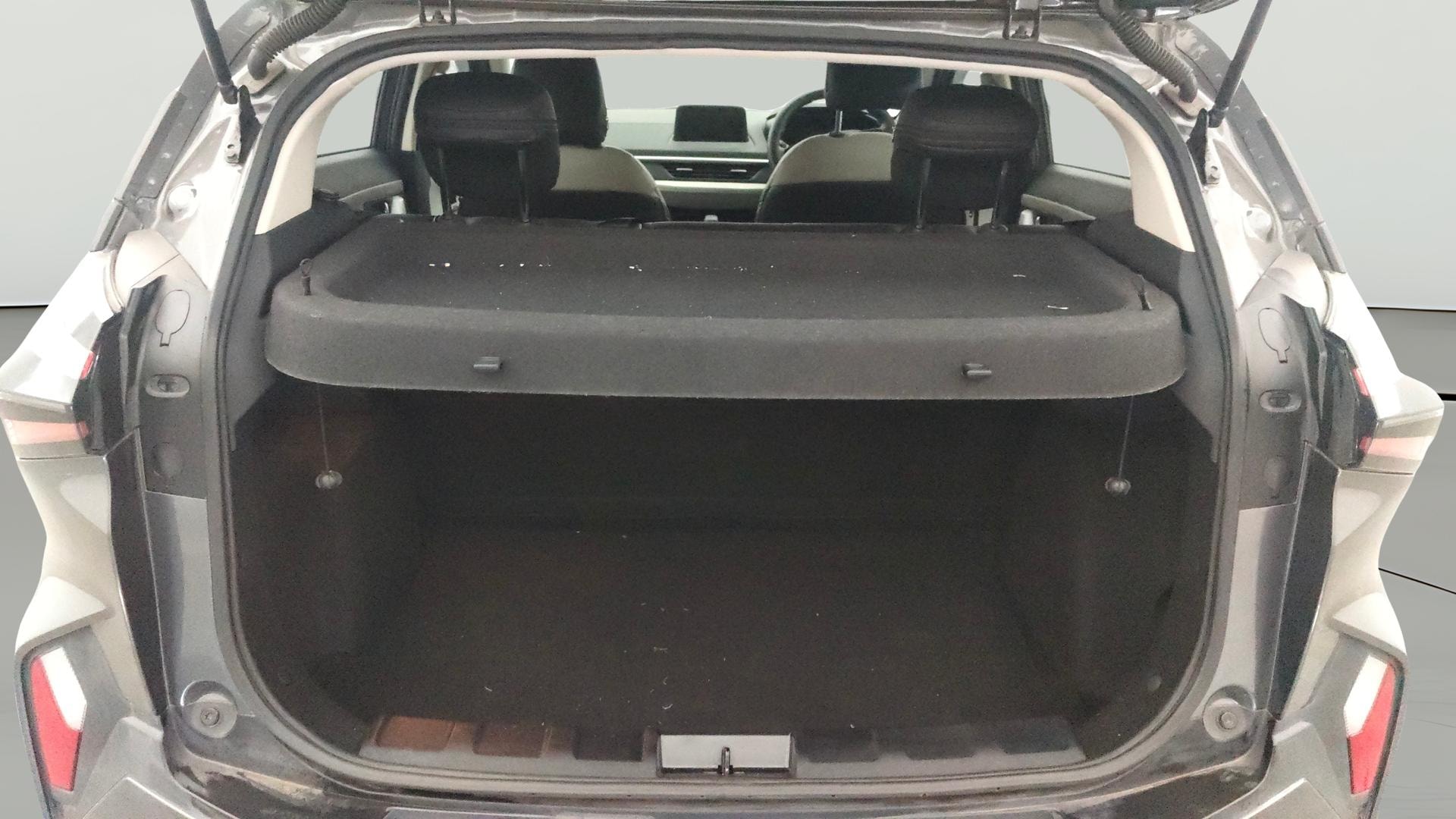 View 2024 Tata Nexon Revotron XE Image 38 Used 2024 Tata Nexon Revotron XE Image 38