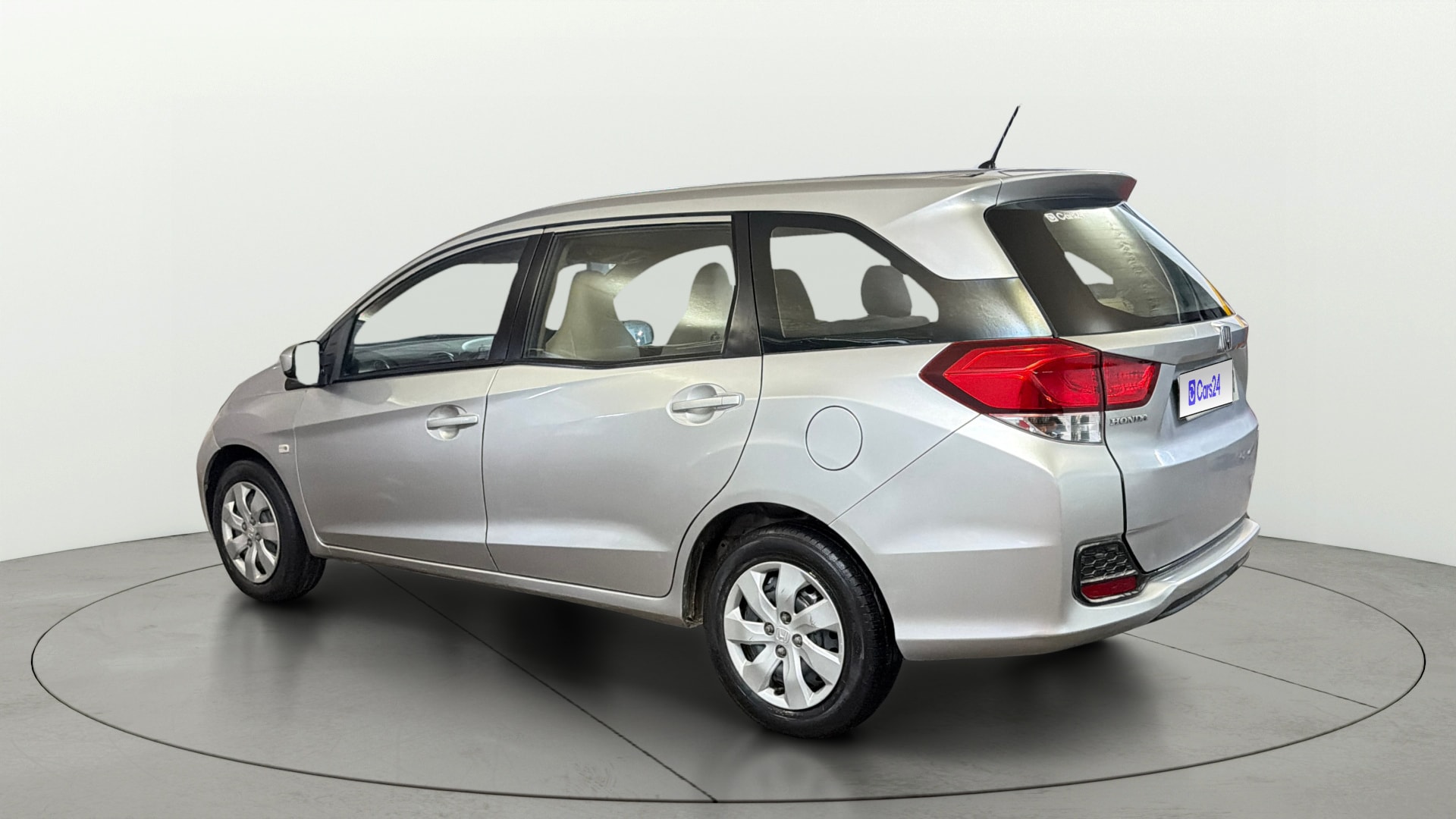 View 2015 Honda Mobilio E Diesel Image 2 Used 2015 Honda Mobilio E Diesel Image 2