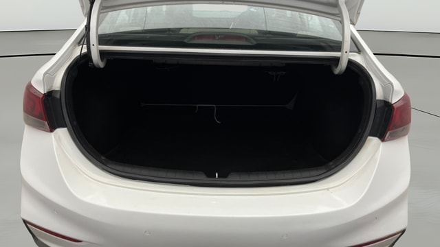 View Hyundai Verna Image 40 Used Hyundai Verna Image 40
