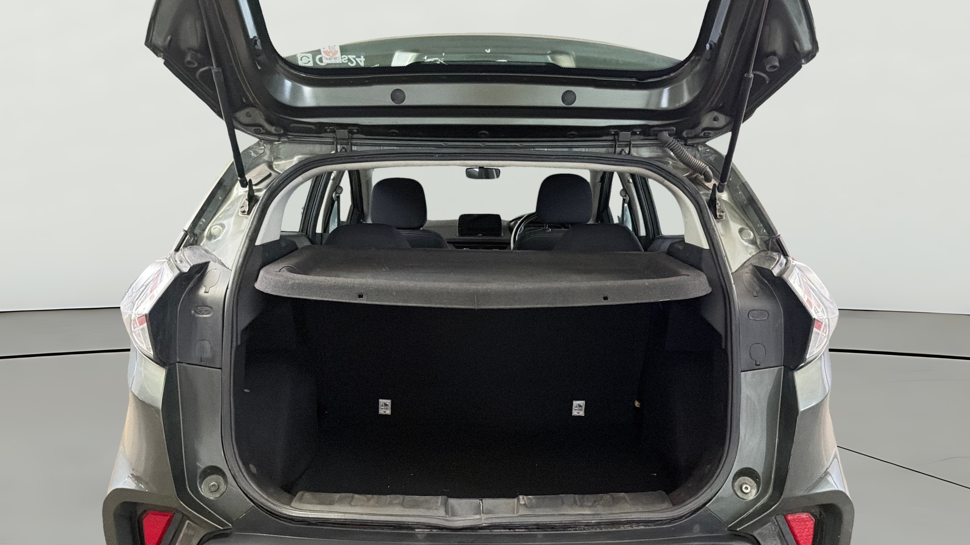 View 2022 Tata Nexon Revotron XE Image 37 Used 2022 Tata Nexon Revotron XE Image 37