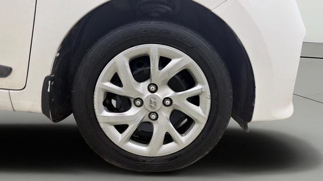 View Hyundai Grand i10 Image 39 Used Hyundai Grand i10 Image 39