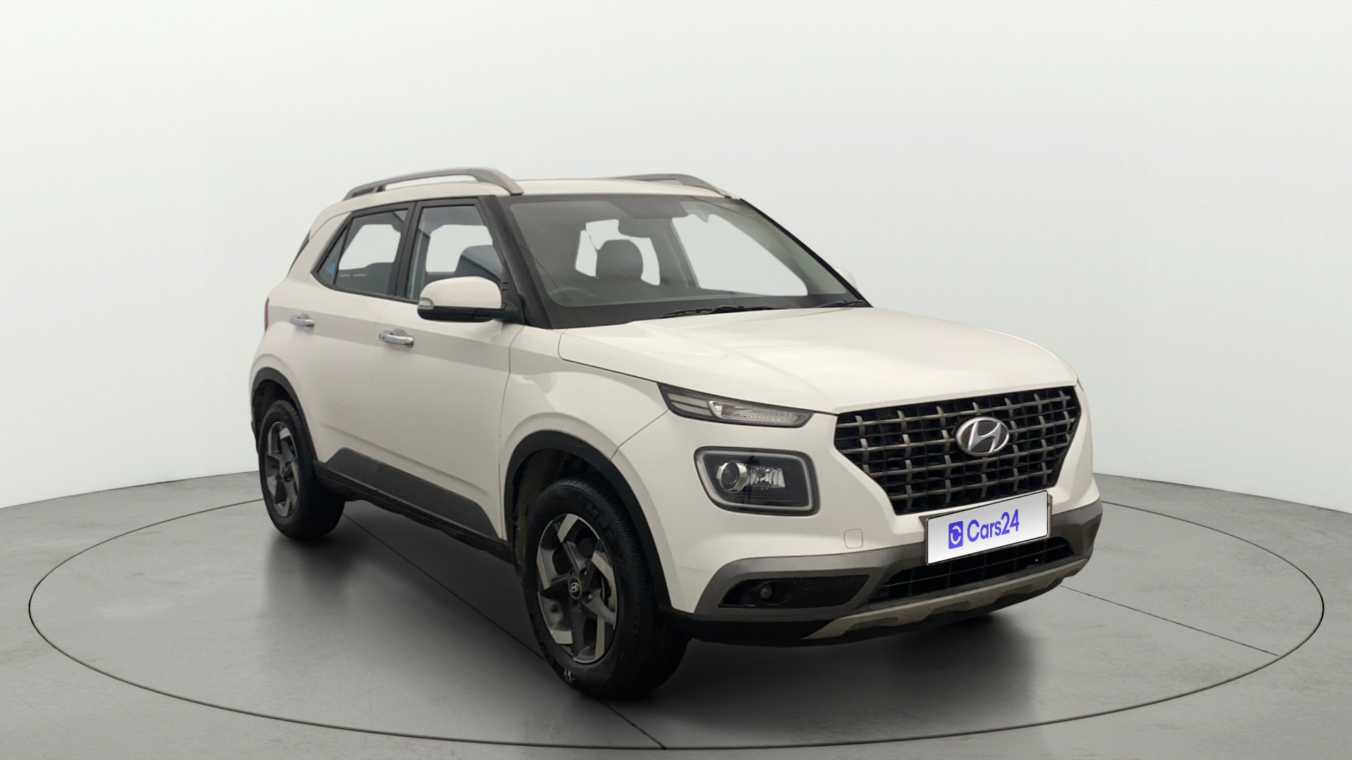 View 2019 Hyundai Venue SX (O) 1.0 iMT Petrol Image 15 Used 2019 Hyundai Venue SX (O) 1.0 iMT Petrol Image 15