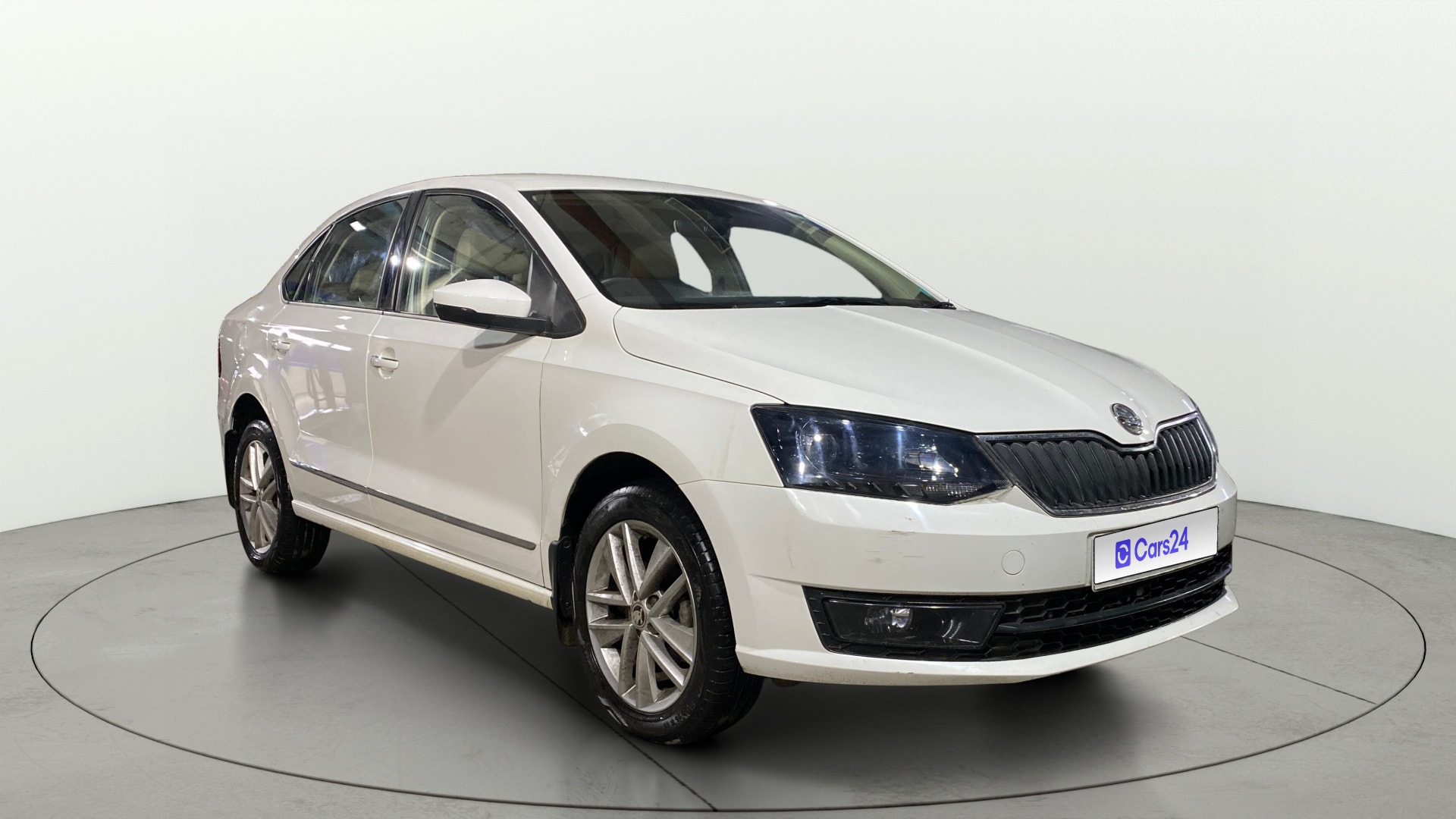 View 2019 Skoda Rapid 1.6 MPI Style Petrol AT BS IV Image 21 Used 2019 Skoda Rapid 1.6 MPI Style Petrol AT BS IV Image 21