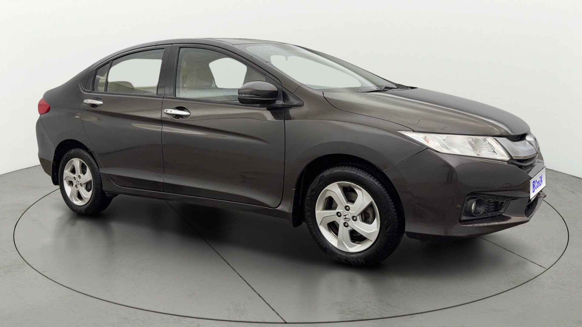 View 2015 Honda City ZX MT Diesel Anniversary Edition Image 39 Used 2015 Honda City ZX MT Diesel Anniversary Edition Image 39