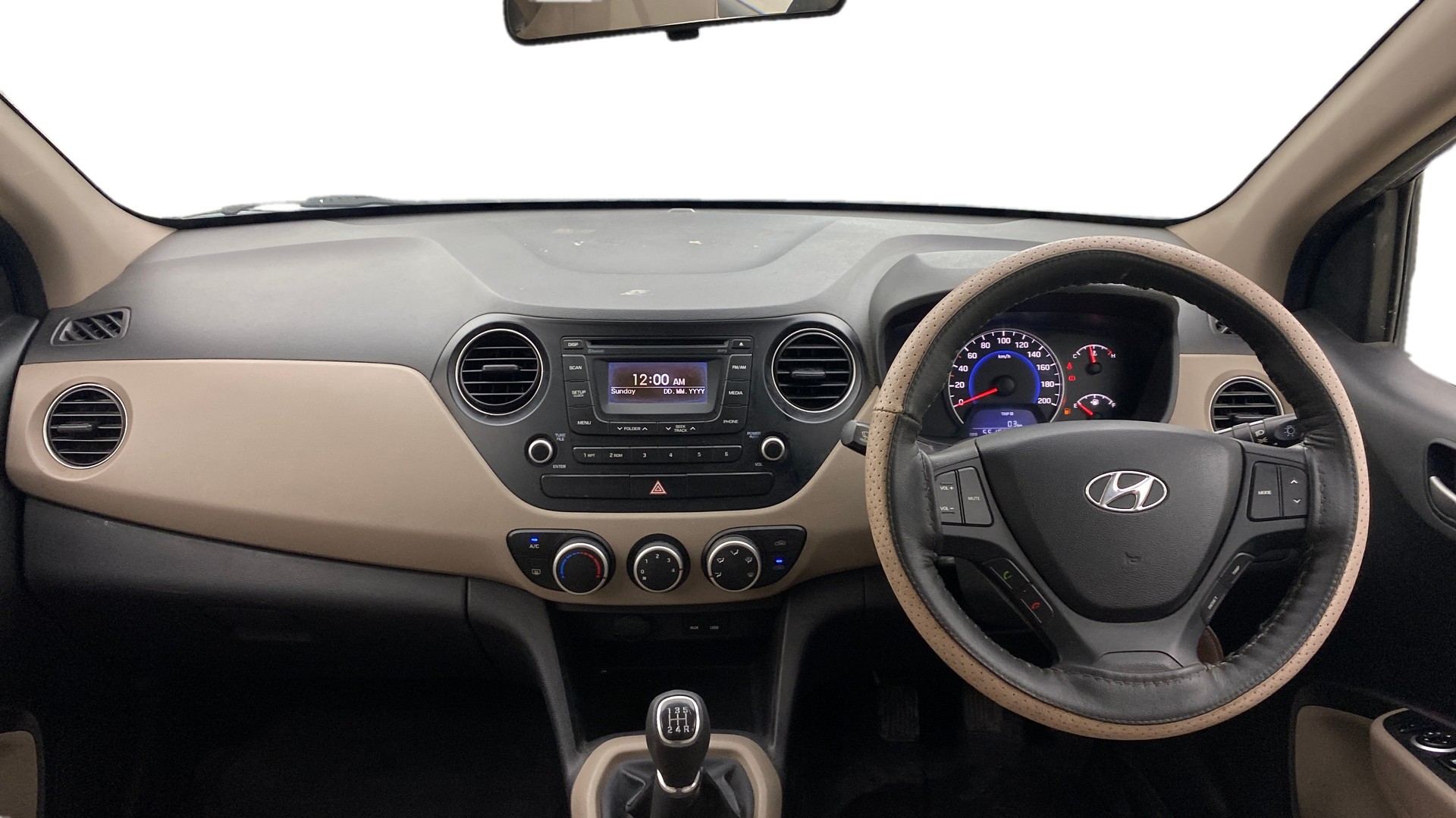 View 2015 Hyundai Grand i10 Sportz 1.2 Kappa Image 15 Used 2015 Hyundai Grand i10 Sportz 1.2 Kappa Image 15