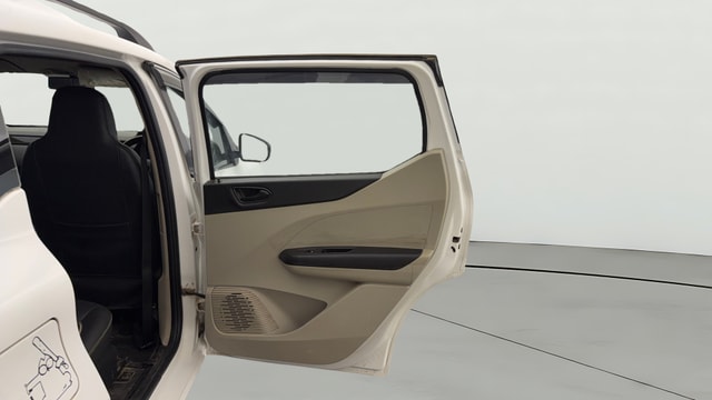 View Renault Triber Image 7 Used Renault Triber Image 7