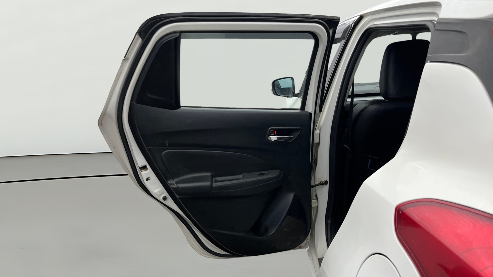 View 2022 Maruti Suzuki 1000 Base Variant Image 22 Used 2022 Maruti Suzuki 1000 Base Variant Image 22