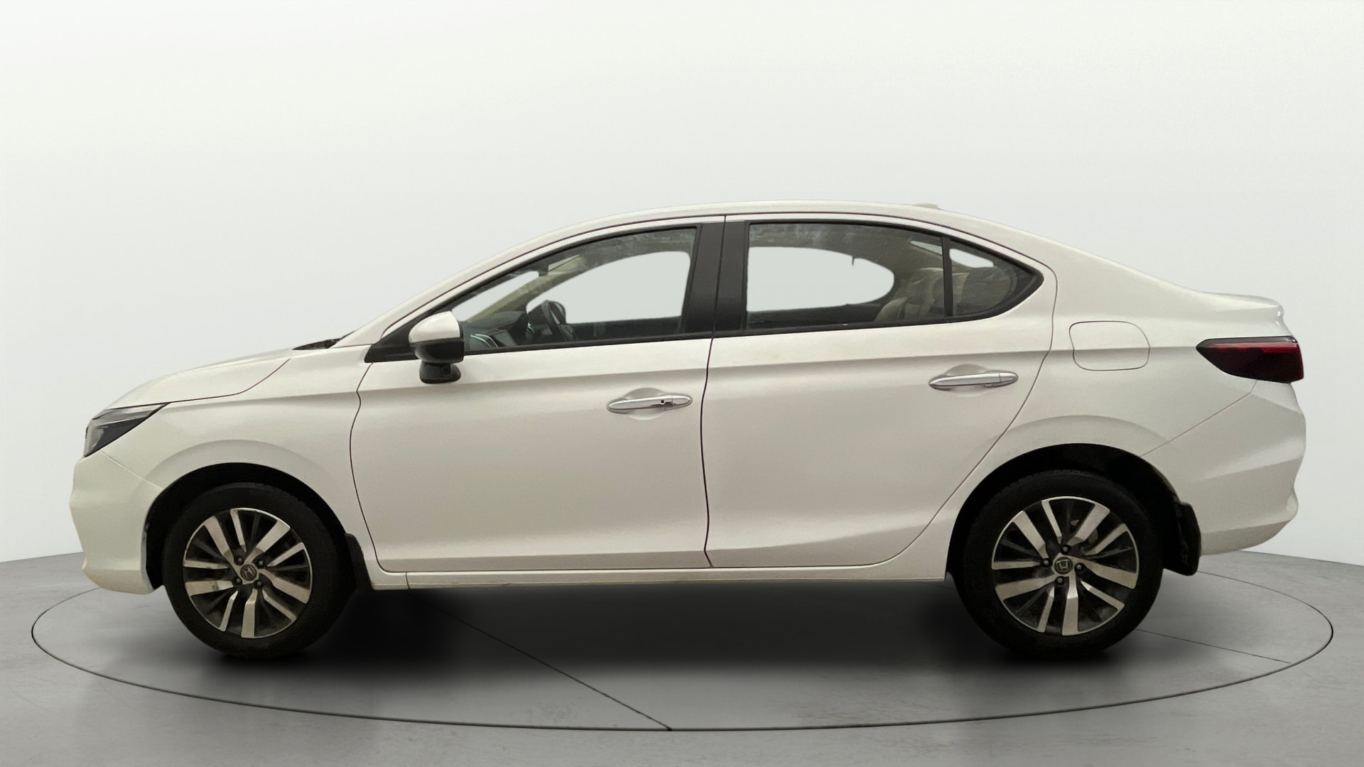 View 2023 Honda City ZX CVT Image 26 Used 2023 Honda City ZX CVT Image 26