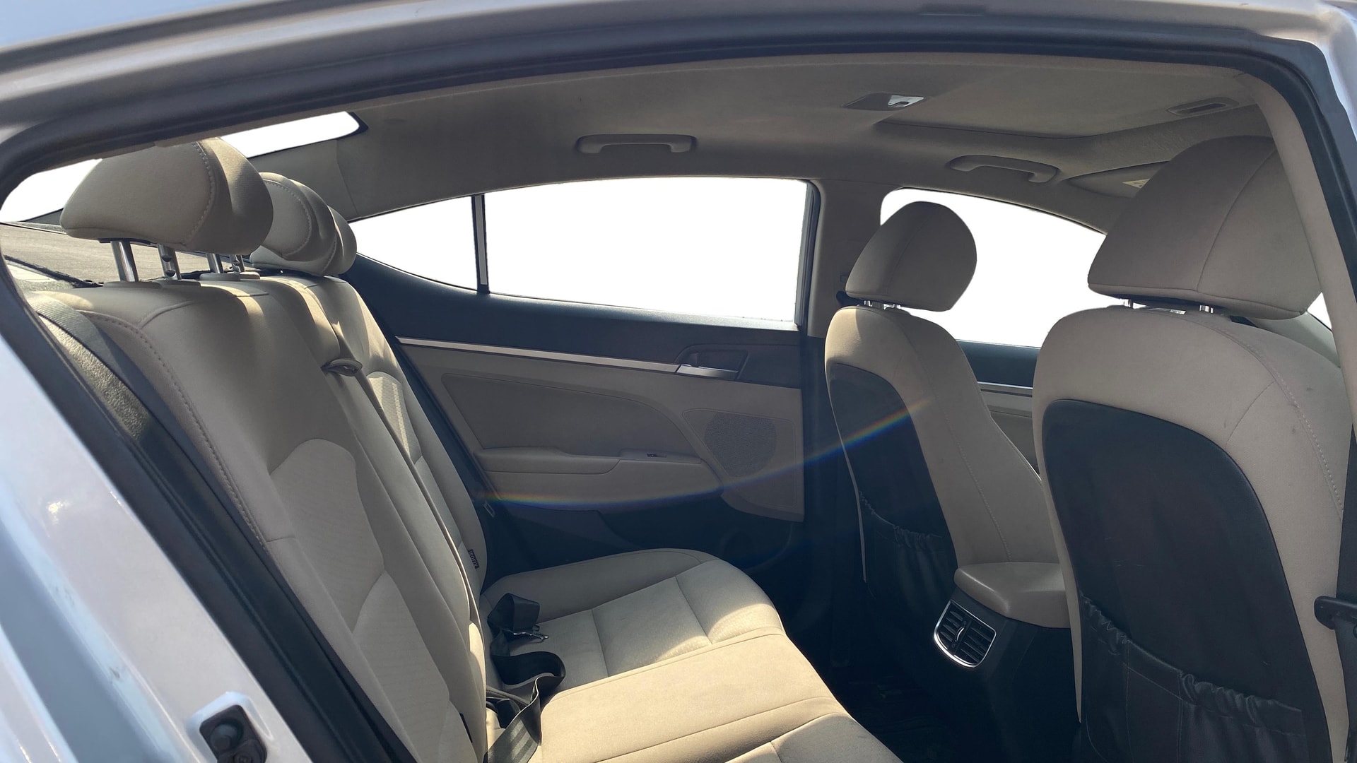 View 2022 Hyundai Elantra 1.6 CRDi S Image 31 Used 2022 Hyundai Elantra 1.6 CRDi S Image 31