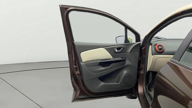 View Renault Captur Image 37 Used Renault Captur Image 37