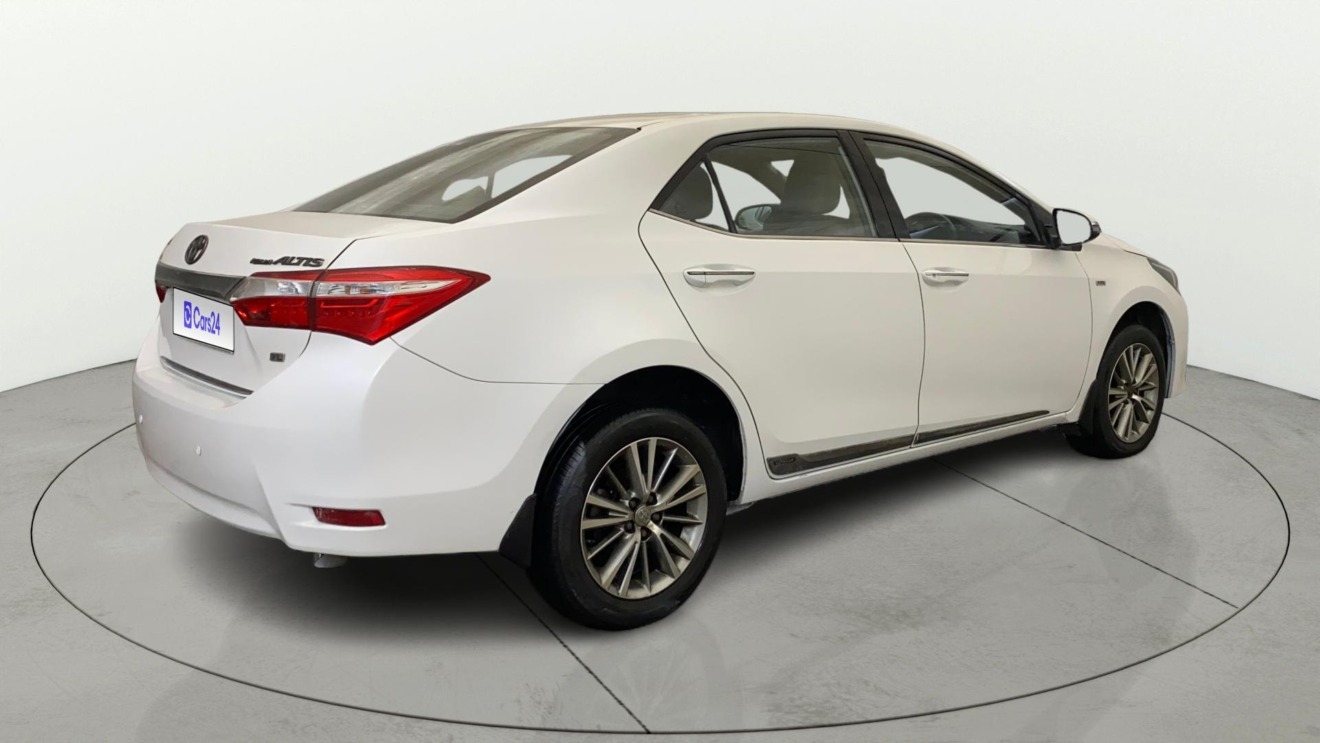 View 2015 Toyota Corolla Altis 1.8 VL AT Image 44 Used 2015 Toyota Corolla Altis 1.8 VL AT Image 44