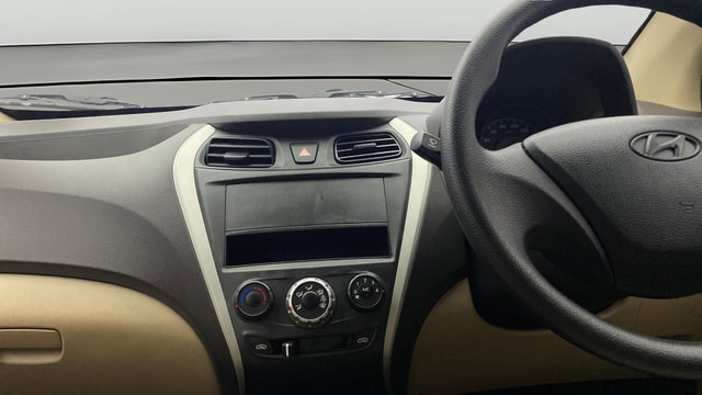 View Hyundai EON Image 17 Used Hyundai EON Image 17
