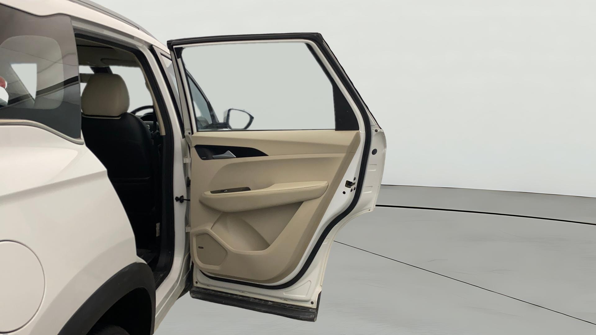 View 2021 MG Hector Sharp Diesel Image 6 Used 2021 MG Hector Sharp Diesel Image 6