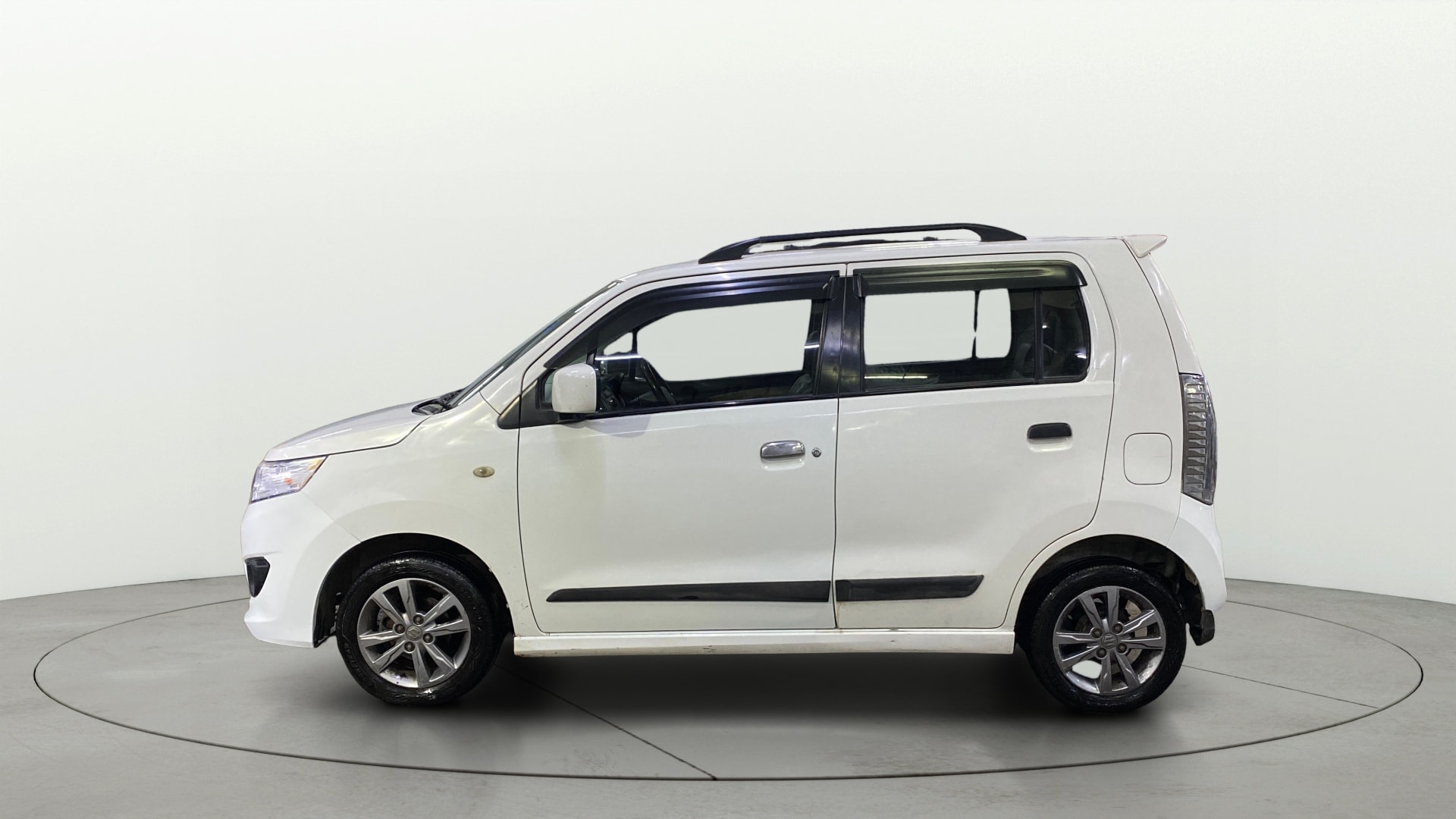 View 2018 Maruti Suzuki 1000 Base Variant Image 28 Used 2018 Maruti Suzuki 1000 Base Variant Image 28