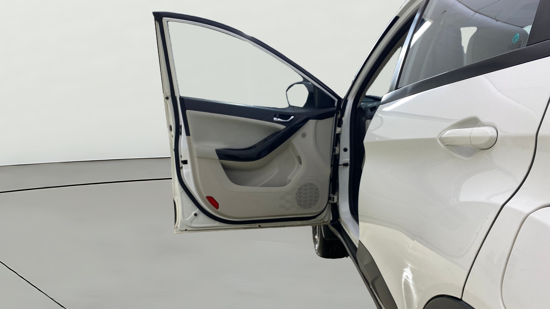 View 2023 Tata Nexon Revotron XZ Plus Lux Image 38 Used 2023 Tata Nexon Revotron XZ Plus Lux Image 38