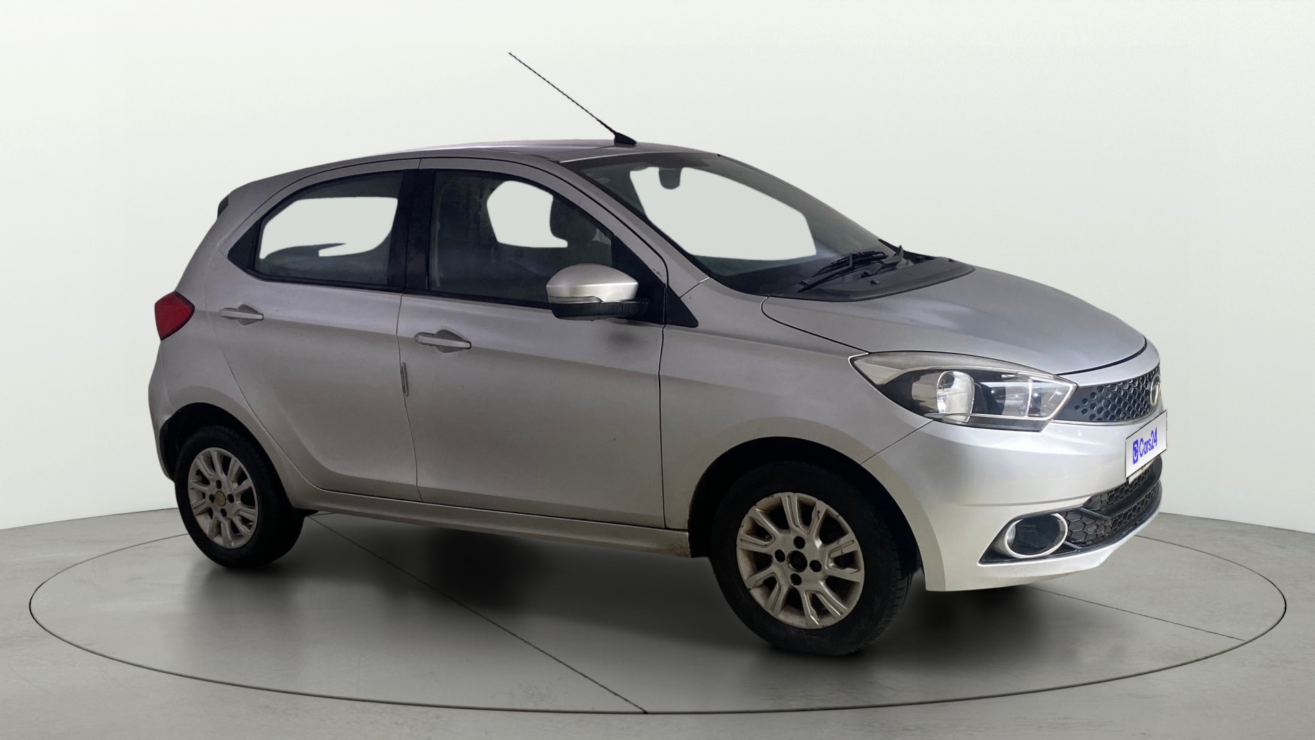 View 2016 Tata Tiago Revotorq XB Image 35 Used 2016 Tata Tiago Revotorq XB Image 35