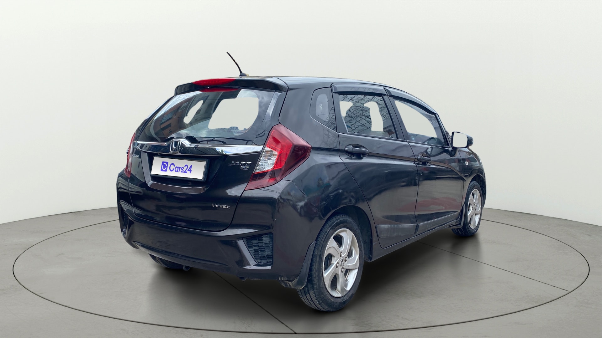 View 2016 Honda Jazz E MT Diesel Image 42 Used 2016 Honda Jazz E MT Diesel Image 42