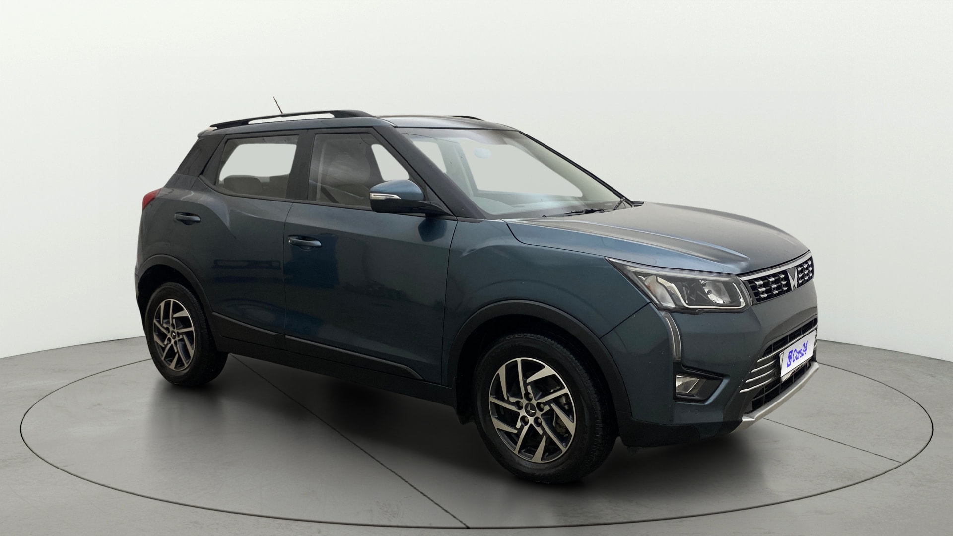 Used 2024 Mahindra XUV300 Used 2024 Mahindra XUV300