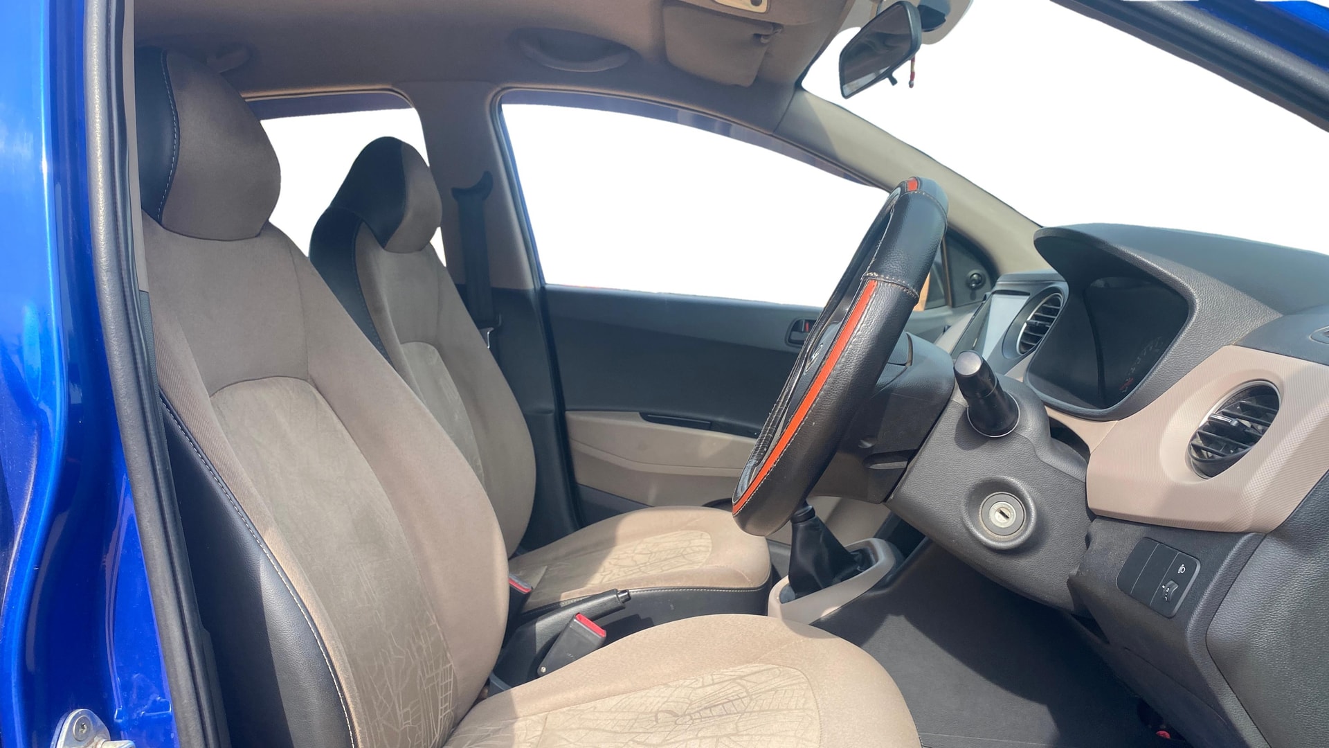 View 2015 Hyundai Xcent Base Petrol Image 26 Used 2015 Hyundai Xcent Base Petrol Image 26