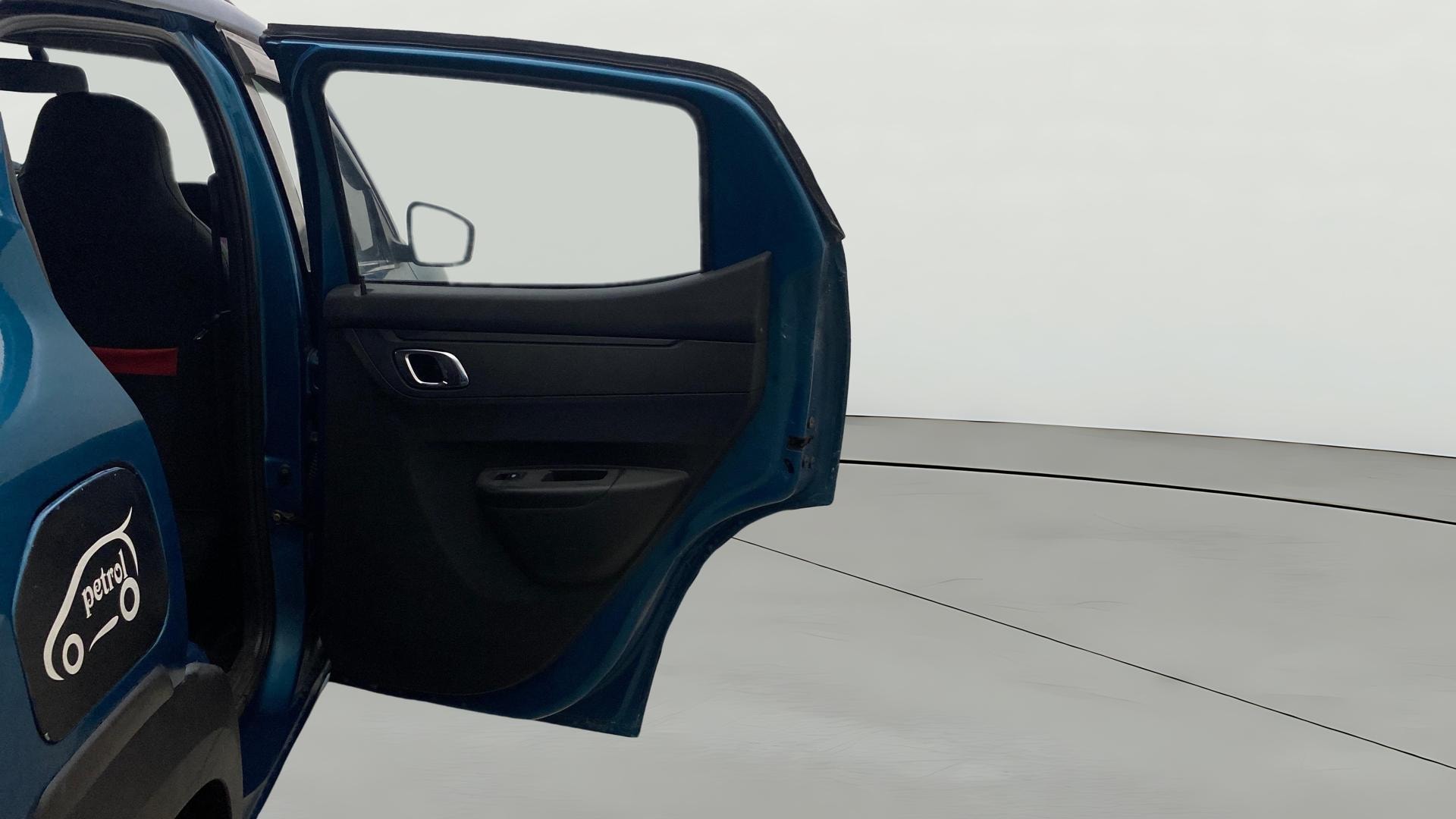 View 2021 Renault Kwid Climber (O) Image 7 Used 2021 Renault Kwid Climber (O) Image 7