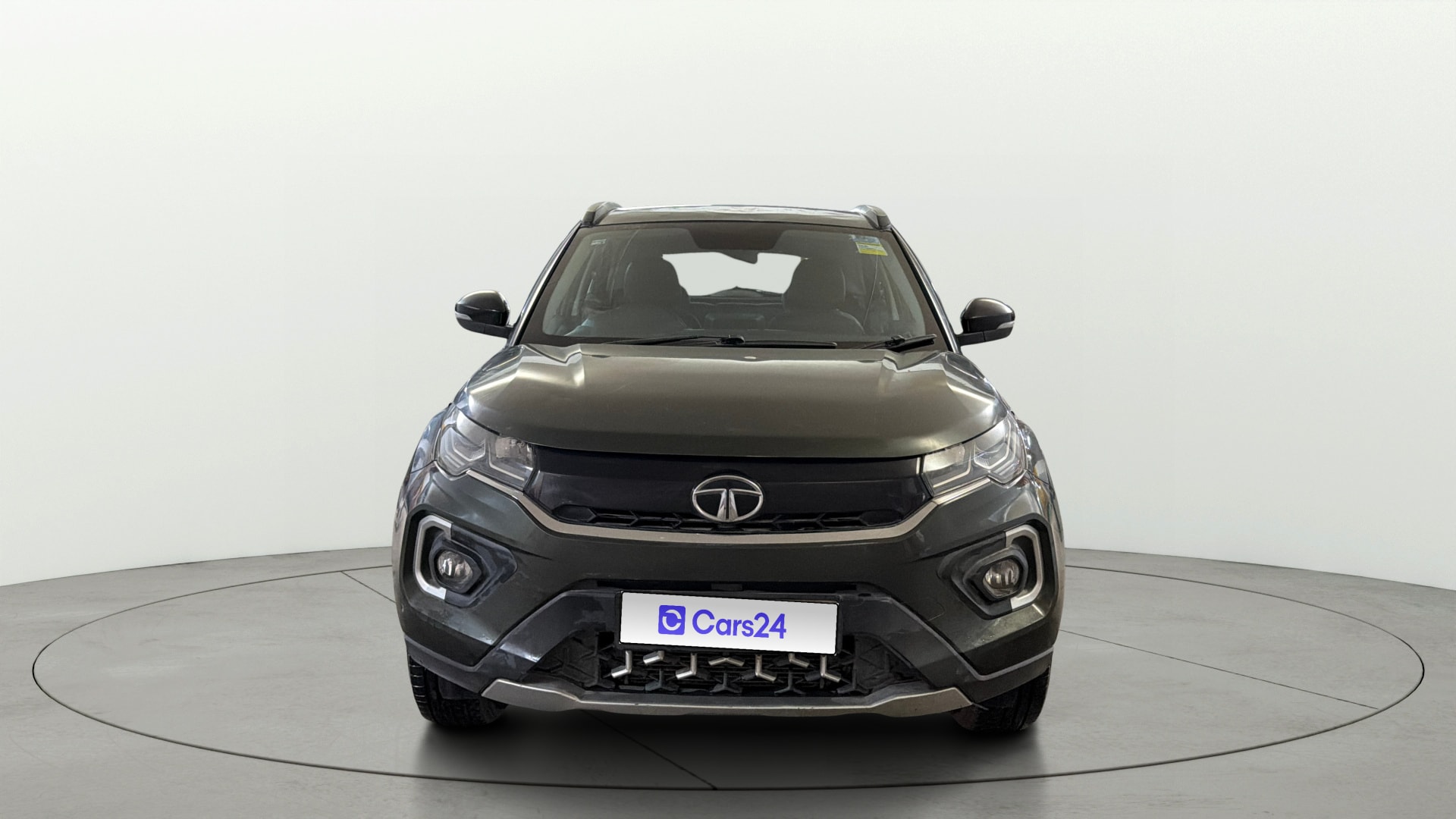 View 2020 Tata Nexon Revotron XE Image 1 Used 2020 Tata Nexon Revotron XE Image 1