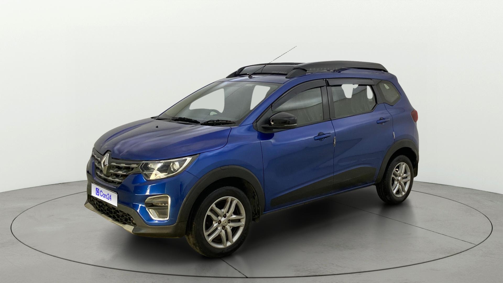 View 2022 Renault Triber RXZ AMT Image 37 Used 2022 Renault Triber RXZ AMT Image 37