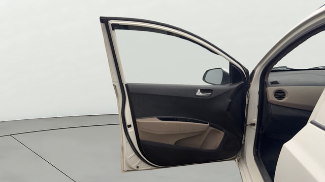 View Hyundai Grand i10 Image 31 Used Hyundai Grand i10 Image 31