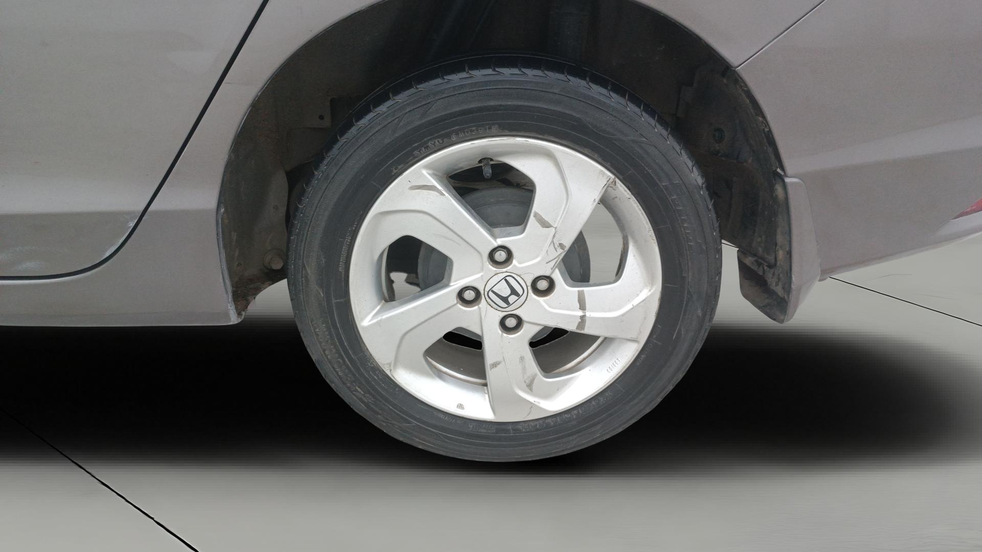 View 2014 Honda City ZX MT Diesel Anniversary Edition Image 8 Used 2014 Honda City ZX MT Diesel Anniversary Edition Image 8
