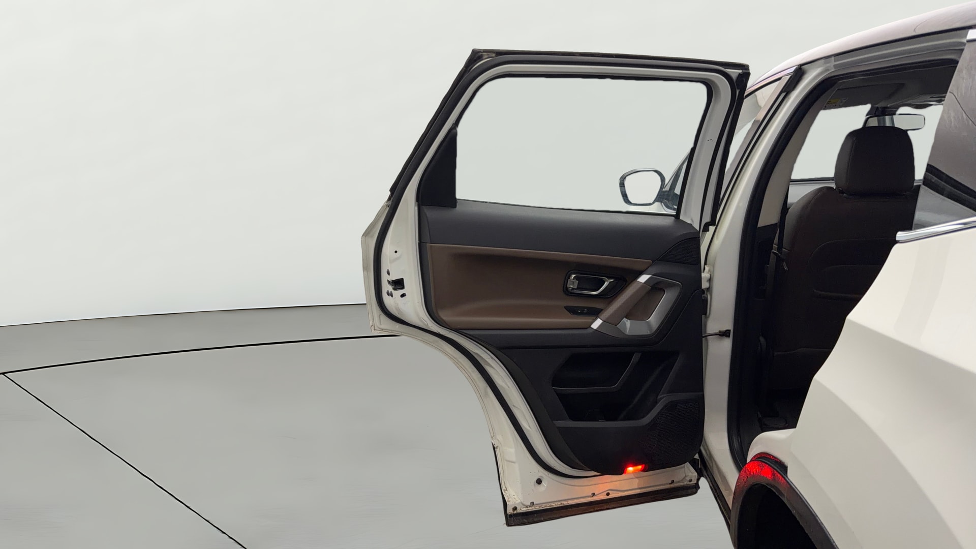 View 2022 Tata Harrier XE Image 23 Used 2022 Tata Harrier XE Image 23