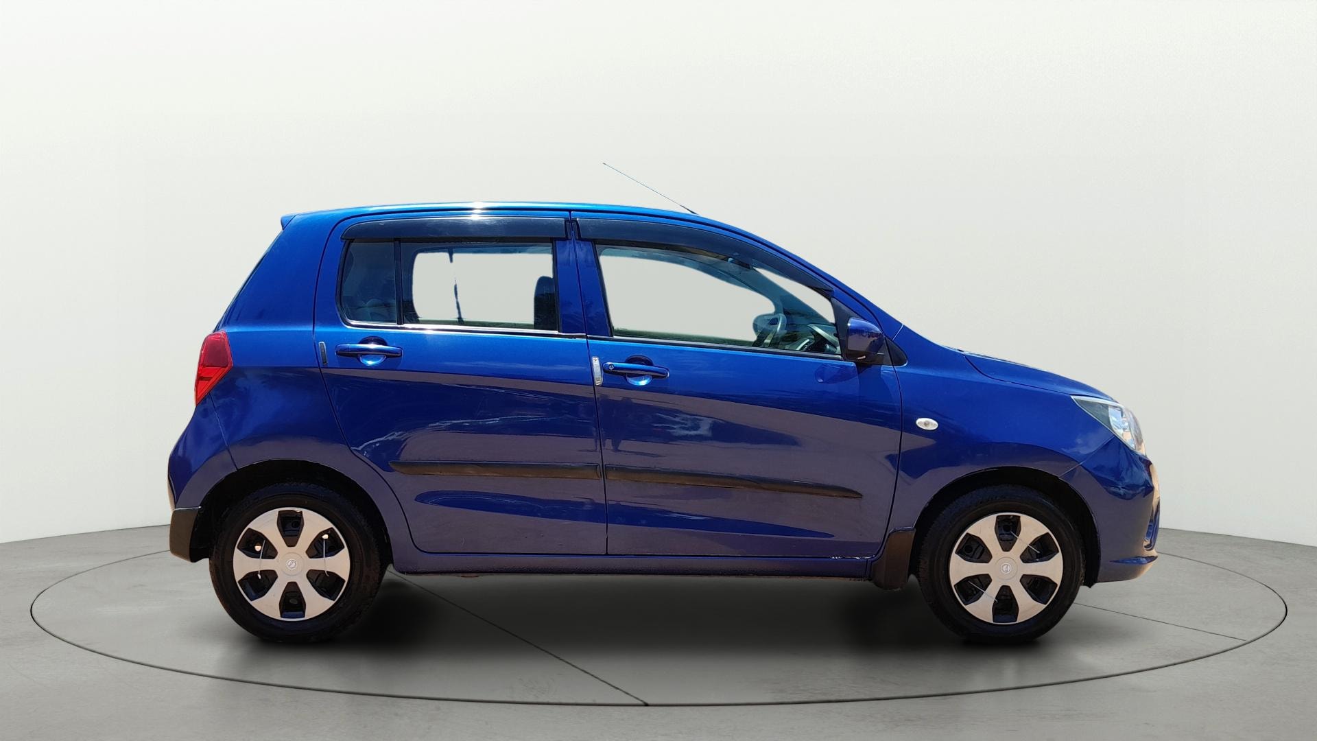 View 2018 Maruti Suzuki 1000 Base Variant Image 8 Used 2018 Maruti Suzuki 1000 Base Variant Image 8