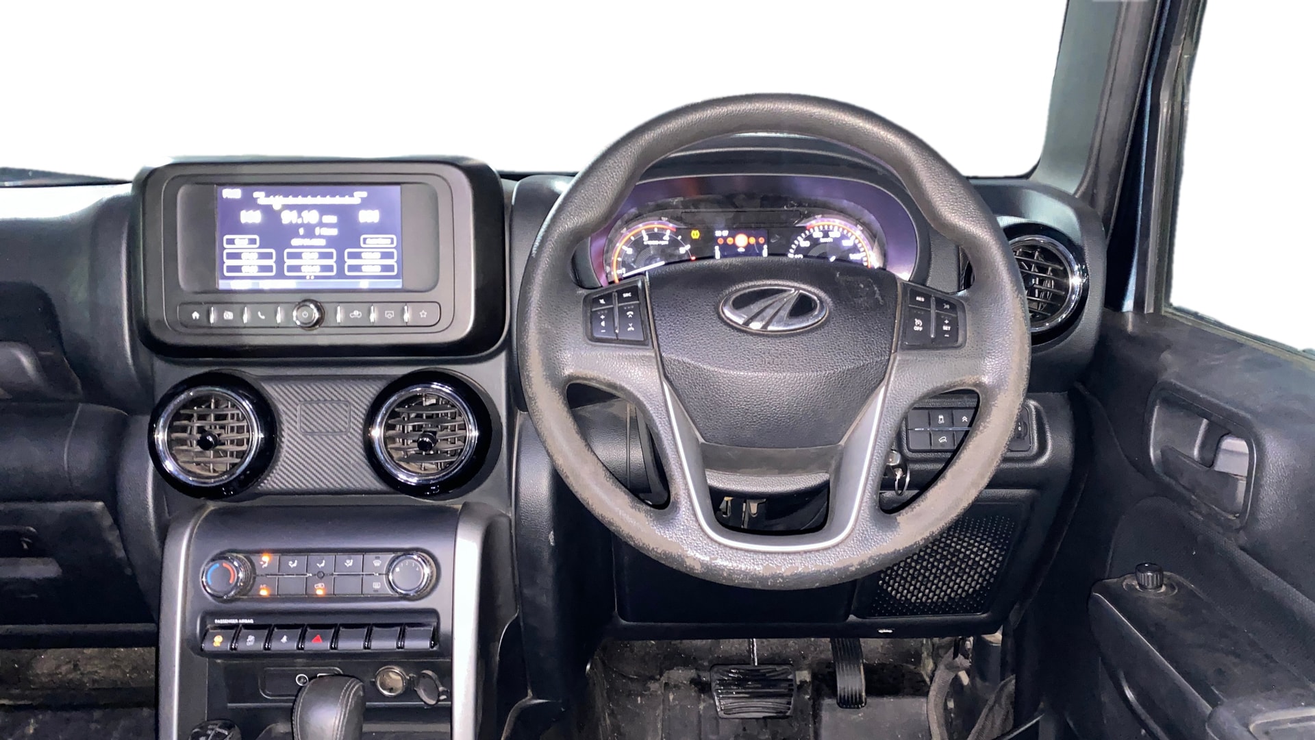 View 2022 Mahindra Thar AX Standard Manual Soft Top 6 Seater Image 19 Used 2022 Mahindra Thar AX Standard Manual Soft Top 6 Seater Image 19