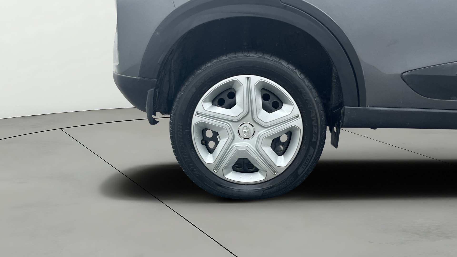 View 2024 Tata Nexon Revotron XE Image 23 Used 2024 Tata Nexon Revotron XE Image 23