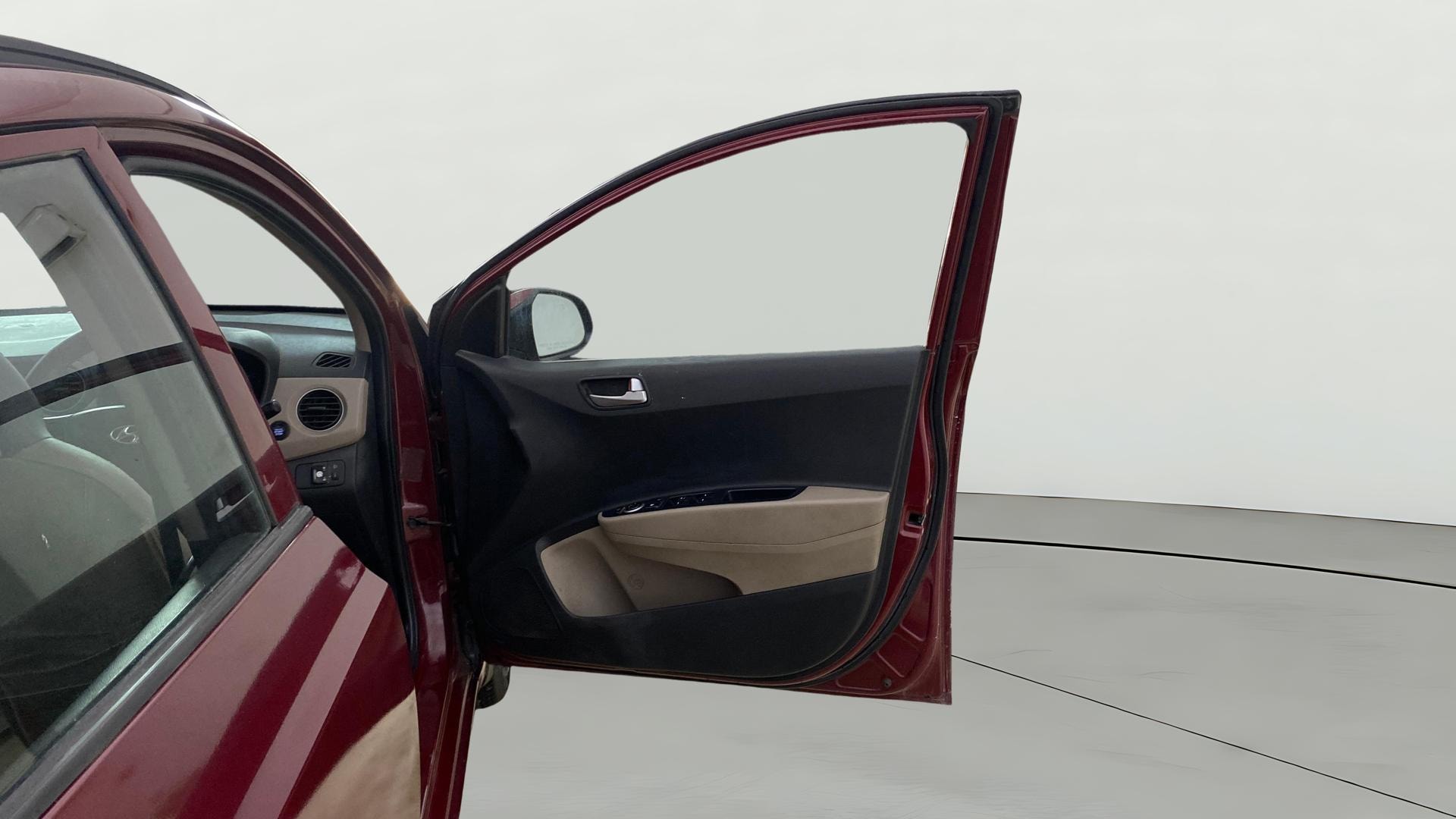 View 2015 Hyundai Grand i10 Asta AT 1.2 Kappa VTVT Image 44 Used 2015 Hyundai Grand i10 Asta AT 1.2 Kappa VTVT Image 44