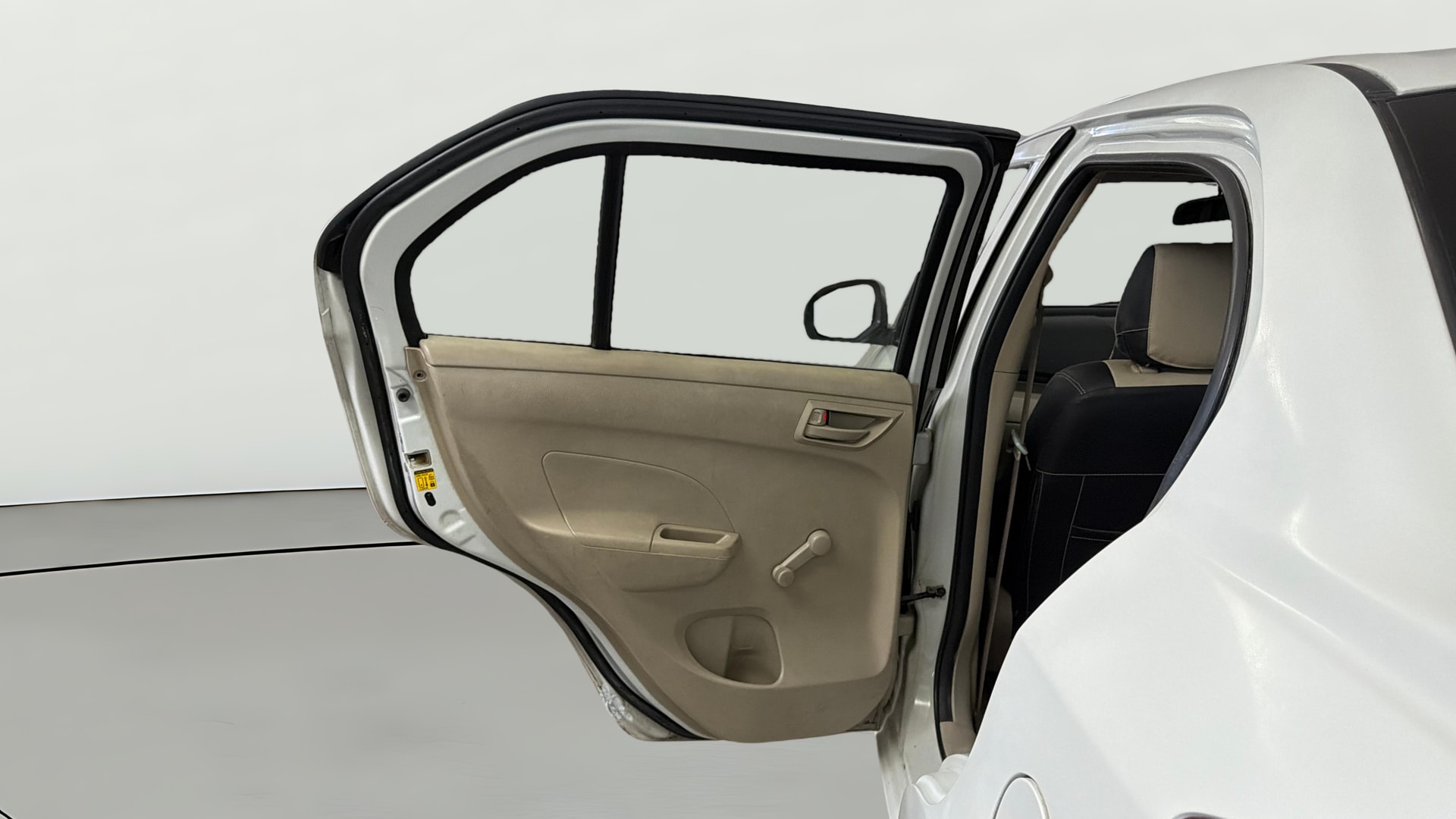 View 2015 Maruti Suzuki 1000 Base Variant Image 22 Used 2015 Maruti Suzuki 1000 Base Variant Image 22