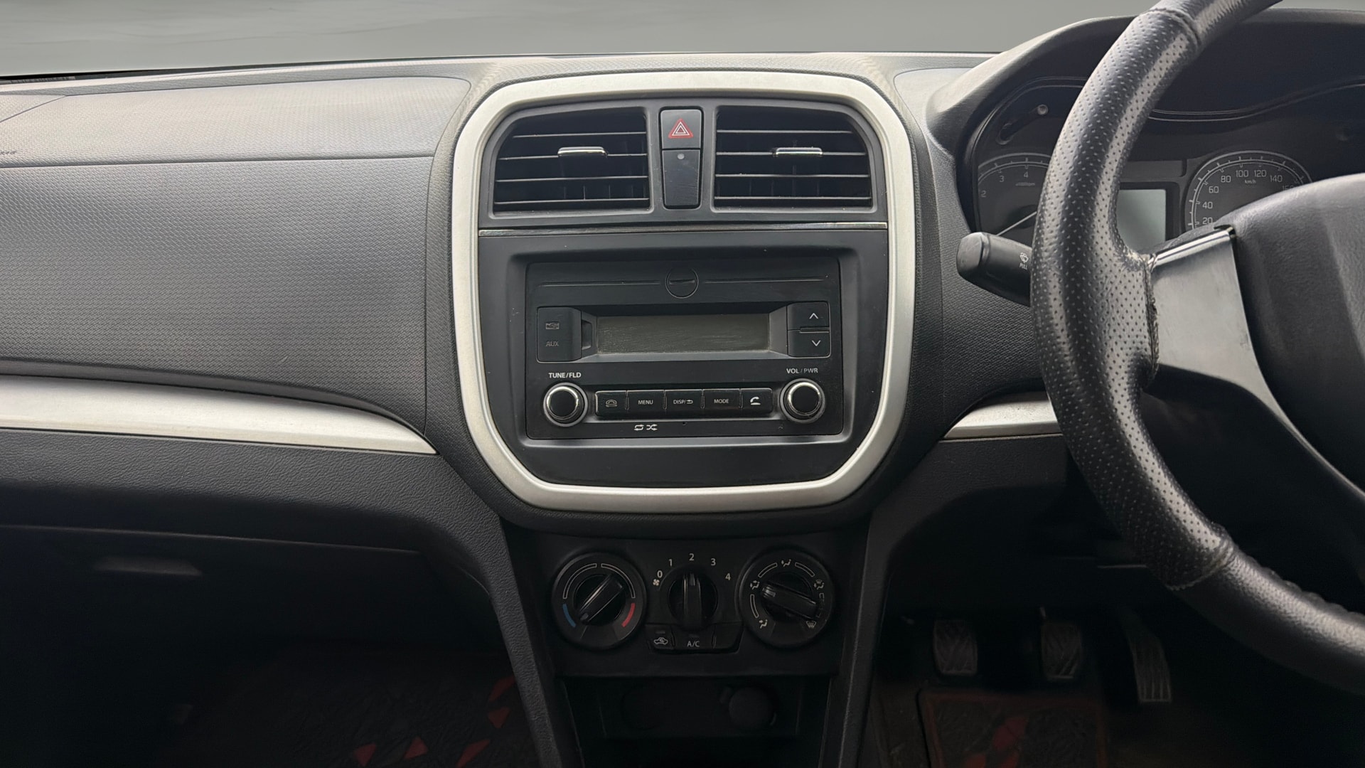 View 2022 Maruti Suzuki 1000 Base Variant Image 17 Used 2022 Maruti Suzuki 1000 Base Variant Image 17