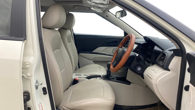 View Mahindra XUV300 Image 26 Used Mahindra XUV300 Image 26