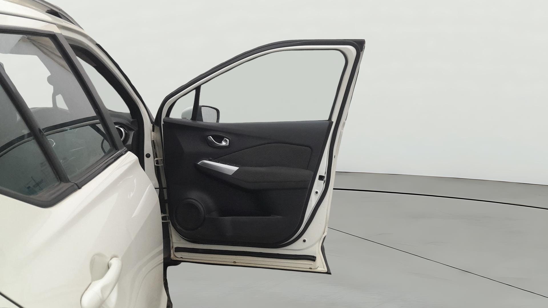 View 2019 Nissan Kicks XL Diesel BS IV Image 45 Used 2019 Nissan Kicks XL Diesel BS IV Image 45