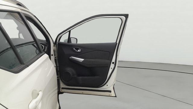 View Nissan Kicks Image 45 Used Nissan Kicks Image 45