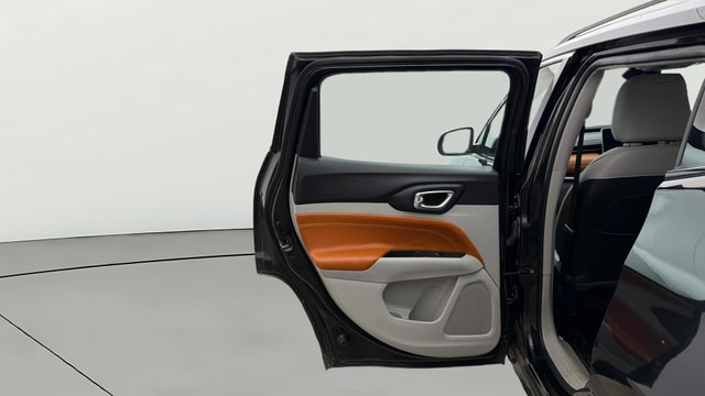 View Jeep Compass Image 15 Used Jeep Compass Image 15