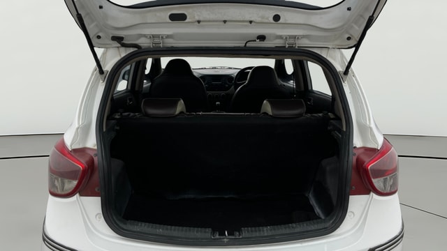 View Hyundai Grand i10 Image 40 Used Hyundai Grand i10 Image 40