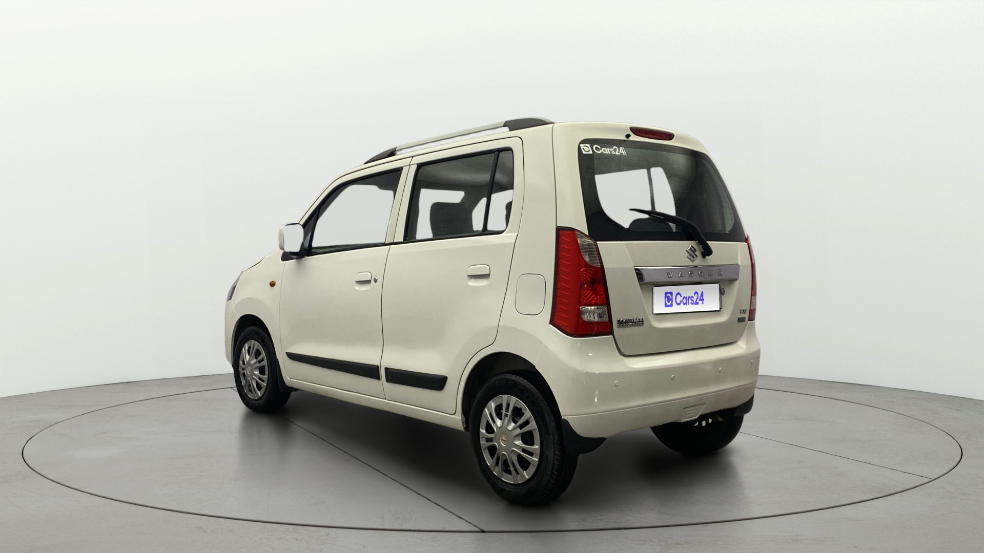 View 2017 Maruti Suzuki 1000 Base Variant Image 2 Used 2017 Maruti Suzuki 1000 Base Variant Image 2