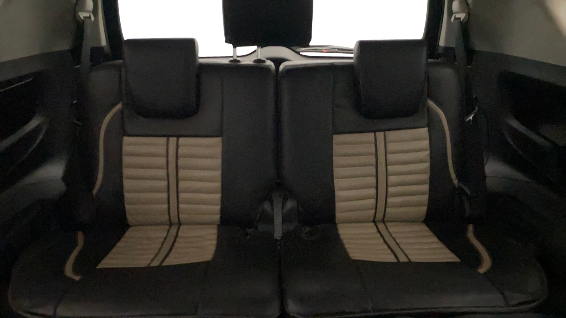 View 2020 Toyota Innova Crysta 2.8 ZX AT 7-Seater Image 10 Used 2020 Toyota Innova Crysta 2.8 ZX AT 7-Seater Image 10