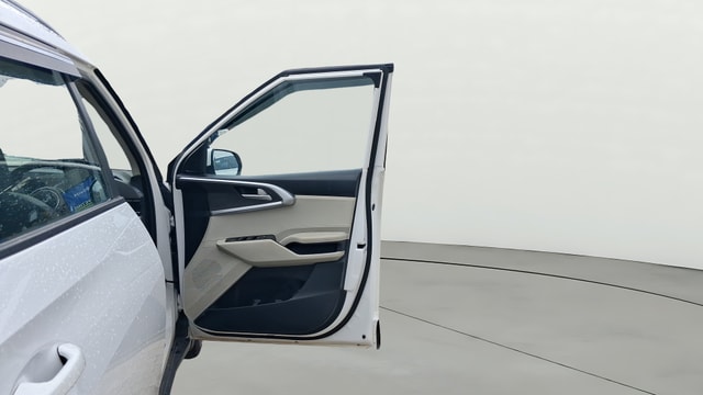 View Kia Carens Image 49 Used Kia Carens Image 49