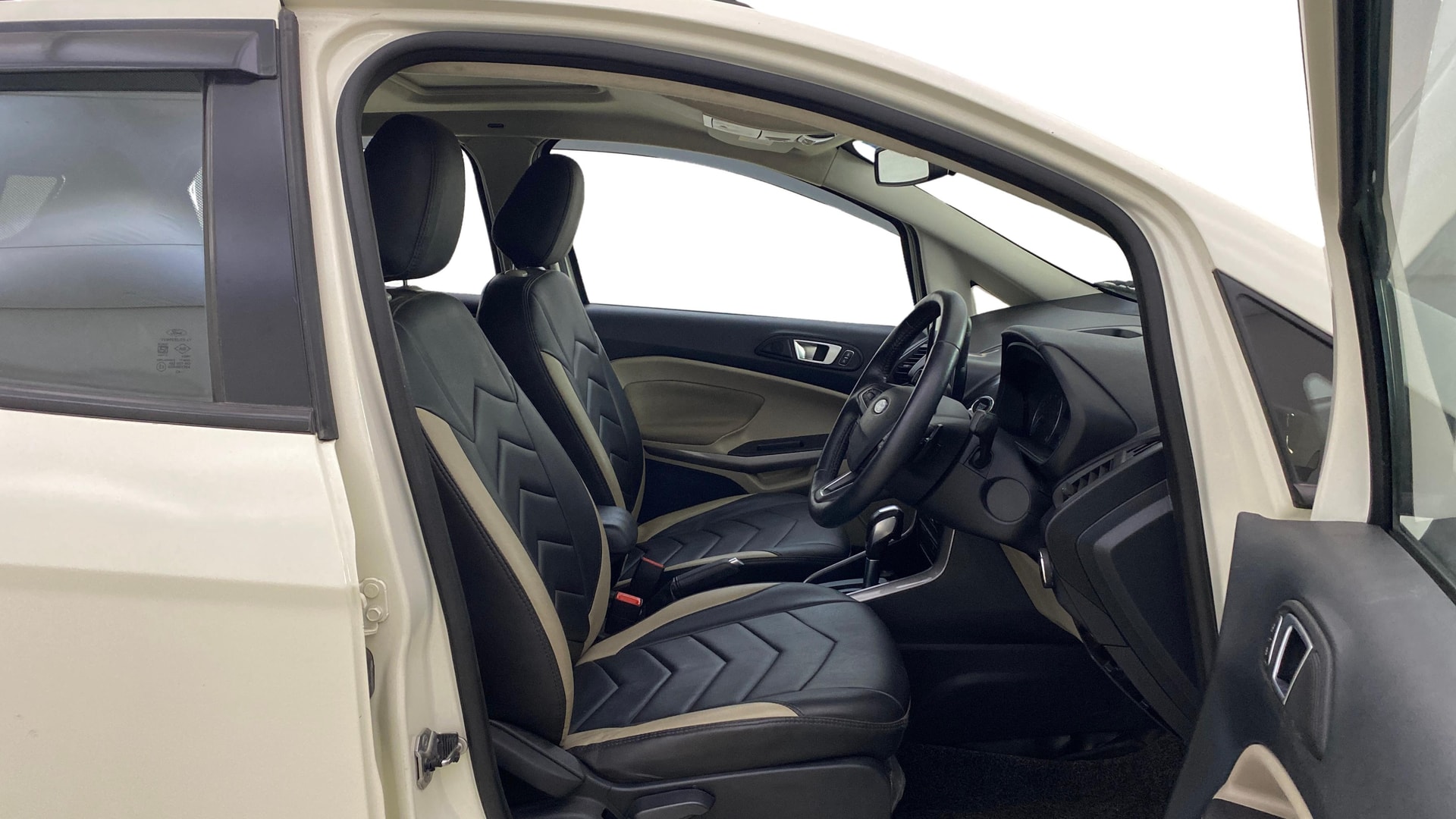 View 2020 Ford EcoSport 1.5 TDCi Diesel Ambiente BS IV Image 28 Used 2020 Ford EcoSport 1.5 TDCi Diesel Ambiente BS IV Image 28