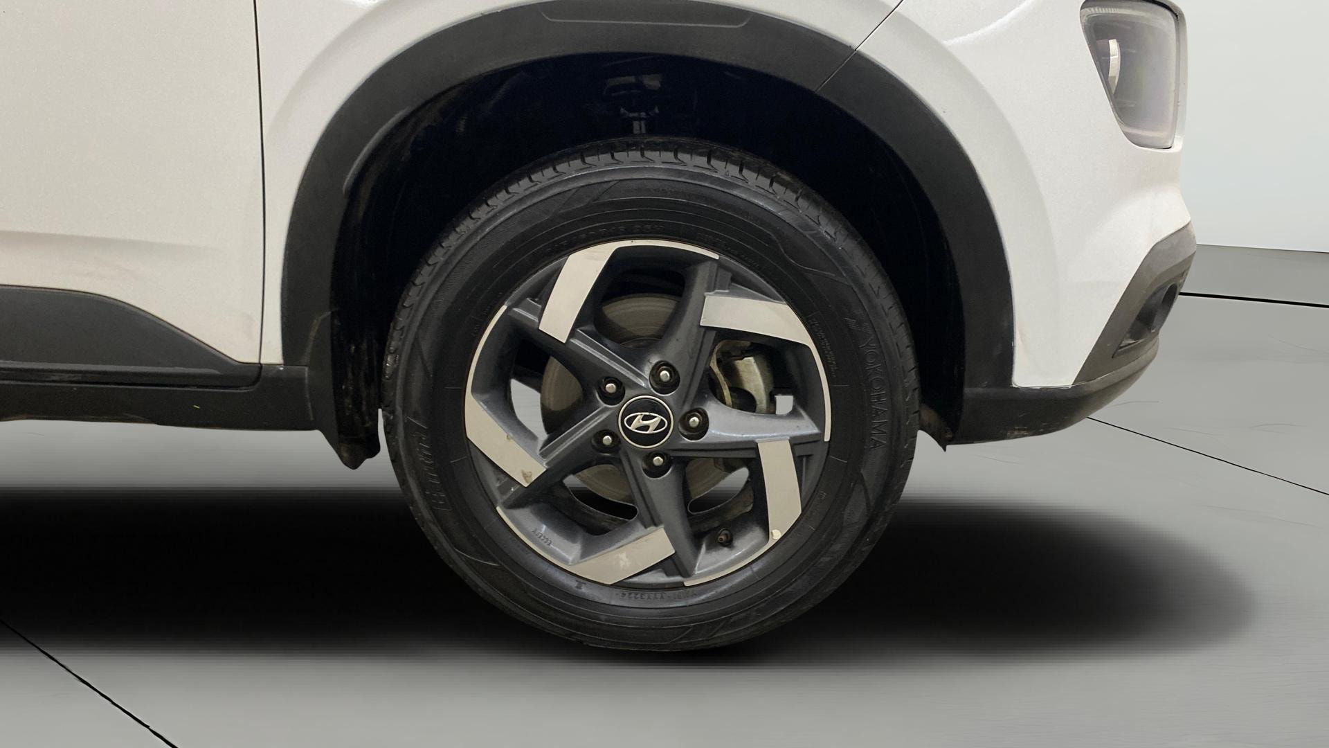 View 2019 Hyundai Venue E 1.2 Petrol BS IV Image 43 Used 2019 Hyundai Venue E 1.2 Petrol BS IV Image 43